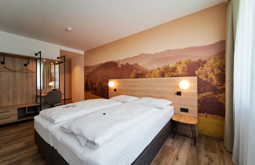 Hotelzimmer Thema Wald